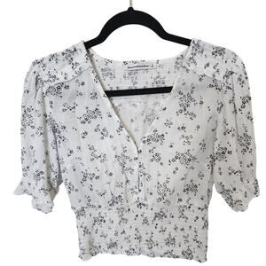Abercrombie floral print size small smoke top